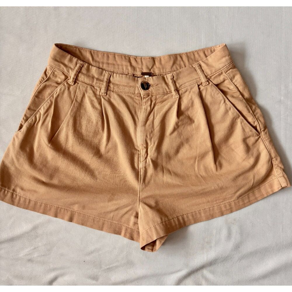 Free People - Billie Chino Shorts - Size 8